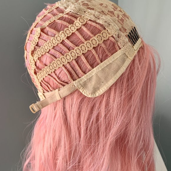 Long Baby Pink Body wave Wig - Picture 4 of 4